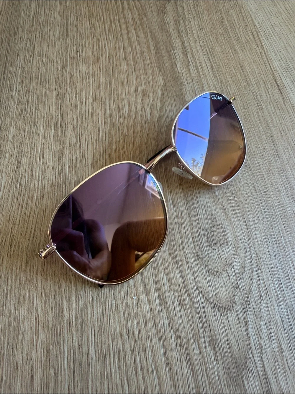 QuayJezabell sunglasses in brown and pink